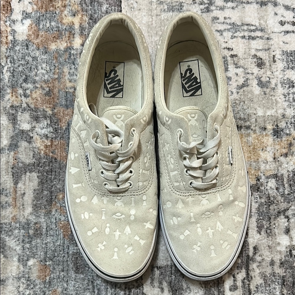 Vans Off-White Patterned Sneakers - image 1